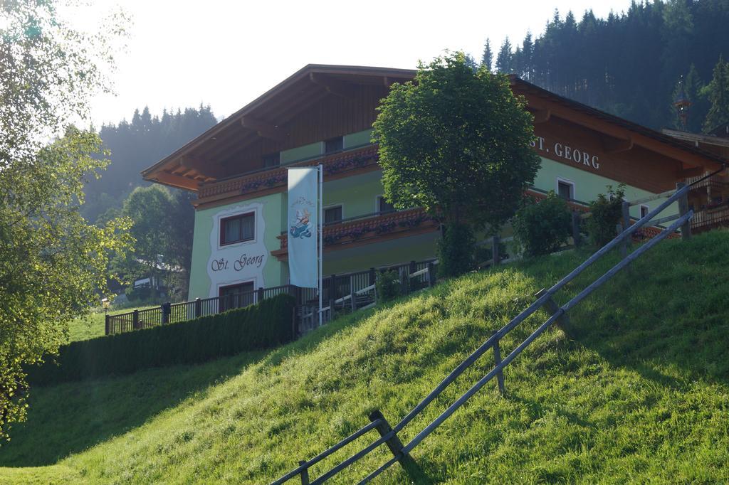 Landhaus St. Georg Bed and Breakfast Saalbach-Hinterglemm Exteriör bild